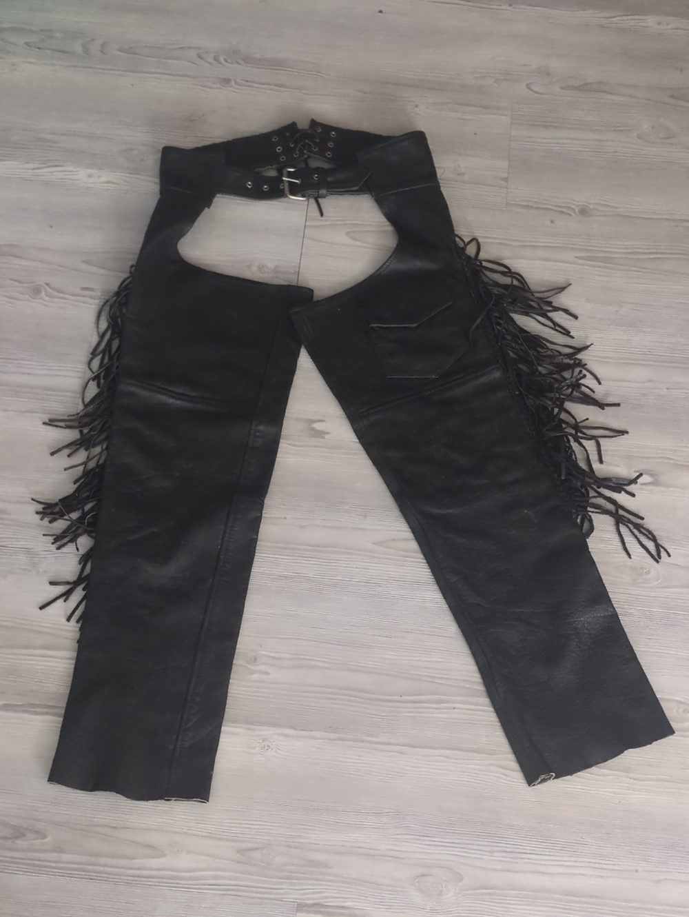 MOB Genuine Leather Black Fringe Motorcycle Chaps Men's Size M Adjustable Biker
